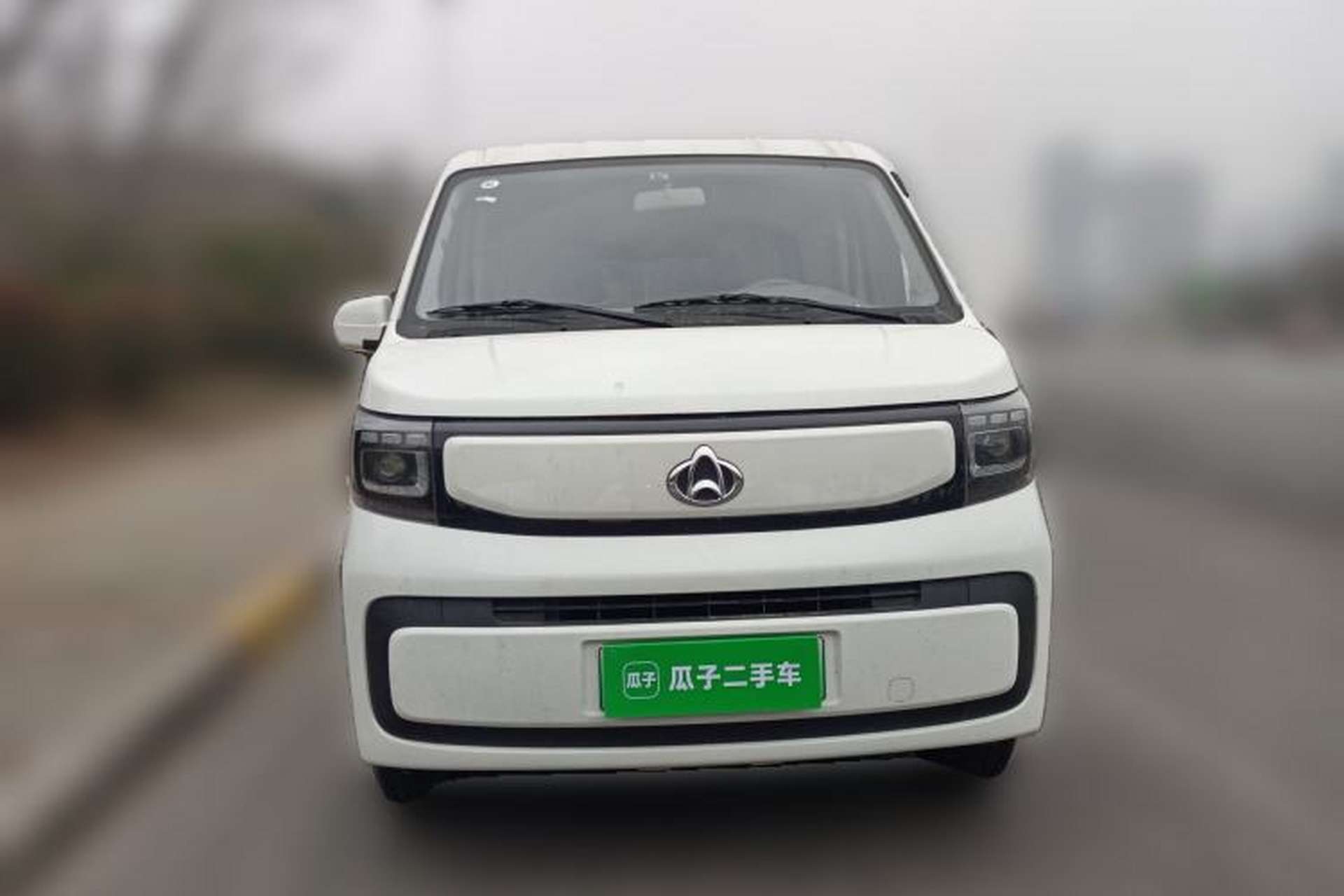 Used CHANGAN KAICHENG Ruixing EM80 2025 Passenger Version Comfort Model 6 Seats 300 km Liftback Door Front