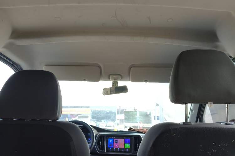 Used CHANGAN KAICHENG Ruixing EM80 2025 Passenger Version Comfort Edition 6-Seater 300 km Dual-Swing Doors Headliner