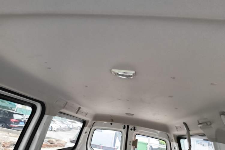 Used CHANGAN KAICHENG Ruixing EM80 2025 Passenger Version Comfort Edition 6-Seater 300 km Dual-Swing Doors Headliner
