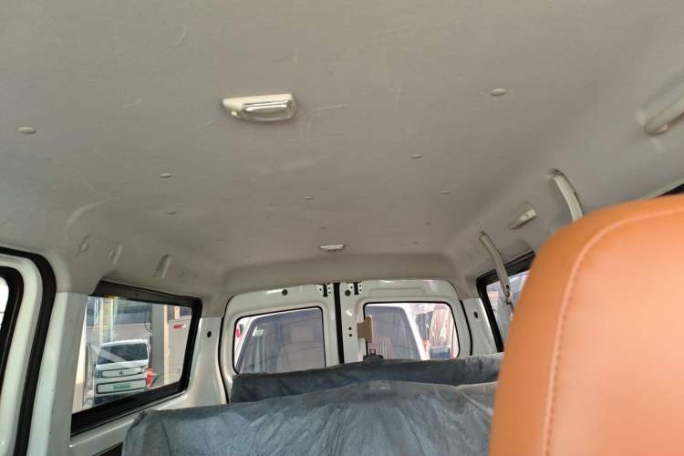Used CHANGAN KAICHENG Ruixing EM80 2025 Passenger Version Comfort Model 6 Seats 300 km Liftback Door Headliner