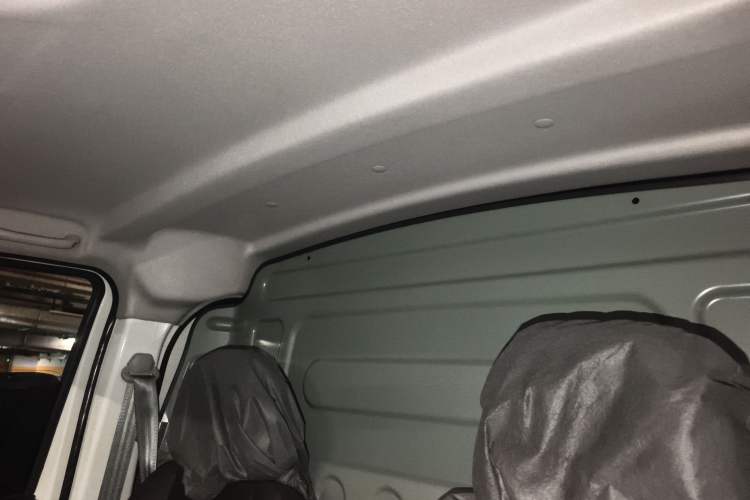 Used CHANGAN KAICHENG Ruixing EM80 2025 Cargo Version Standard 2-Seater 300 km Side-Hinged Doors Headliner