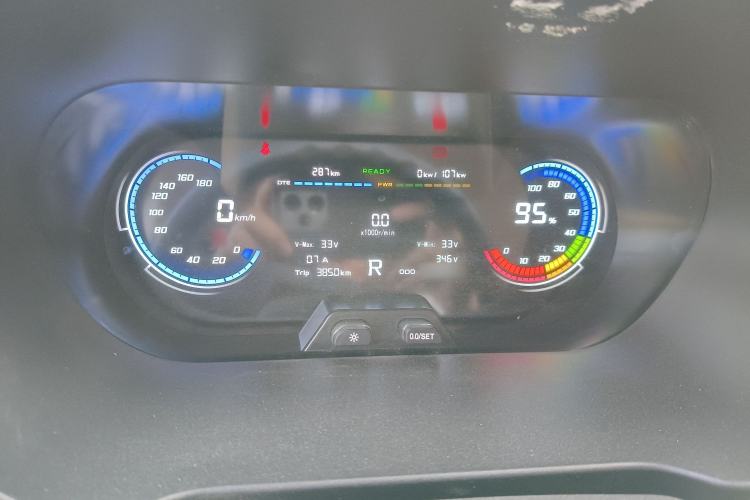 Used CHANGAN KAICHENG Ruixing EM80 2025 Passenger Version Comfort Edition 6-Seater 300 km Dual-Swing Doors Instrument Cluster