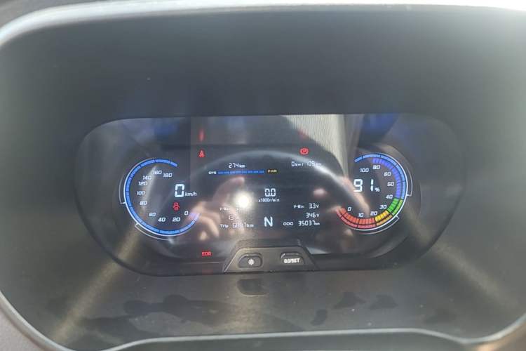 Used CHANGAN KAICHENG Ruixing EM80 2025 Passenger Version Comfort Edition 6-Seater 300 km Dual-Swing Doors Instrument Cluster