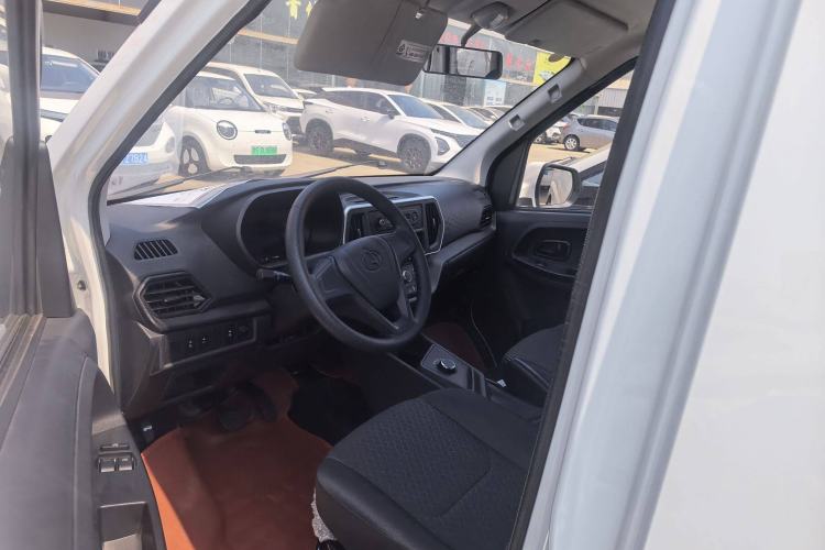 Used CHANGAN KAICHENG Ruixing EM80 2025 Passenger Version Comfort Model 6 Seats 260 km Twin-Door Design 60 kW Interior 3