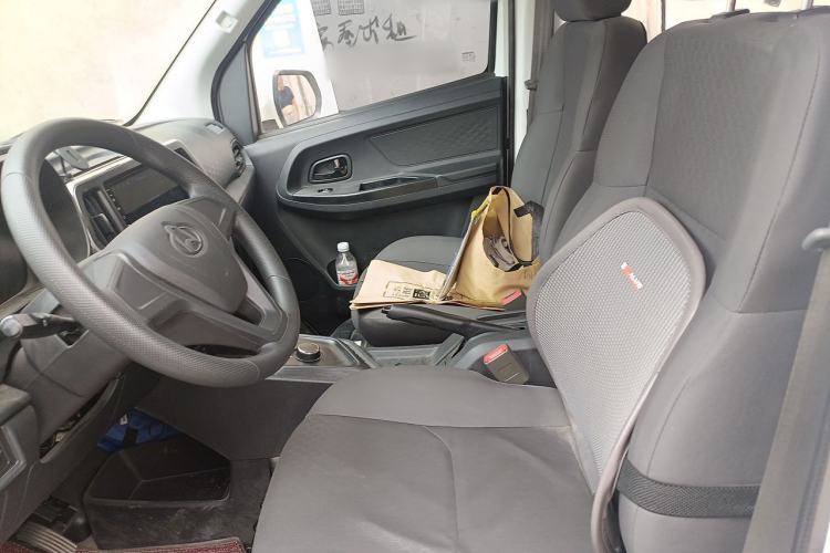 Used CHANGAN KAICHENG Ruixing EM80 2025 Passenger Version Comfort Edition 6-Seater 300 km Dual-Swing Doors Left Front Seat