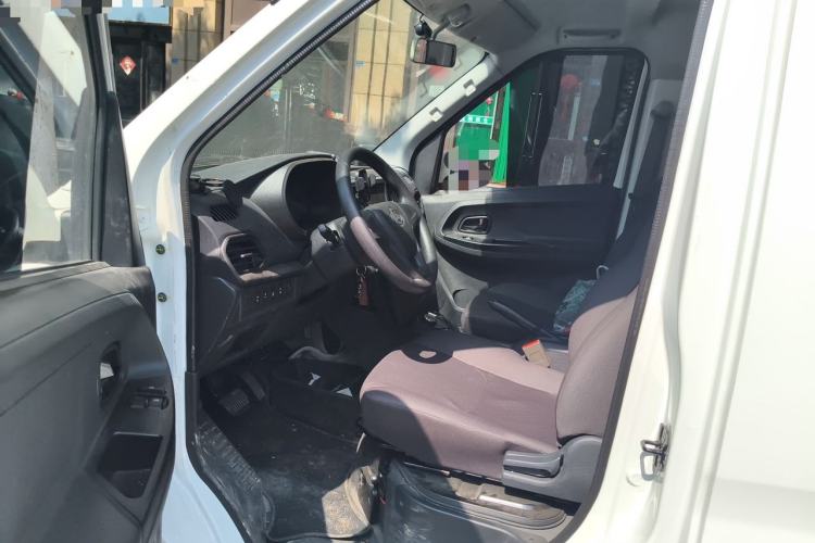 Used CHANGAN KAICHENG Ruixing EM80 2025 Passenger Version Comfort Edition 6-Seater 300 km Dual-Swing Doors Left Front Seat