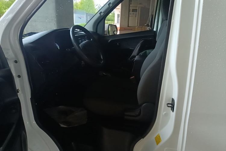 Used CHANGAN KAICHENG Ruixing EM80 2025 Model Commercial Version Standard 2-Seater 300 km Liftgate Left Front Seat