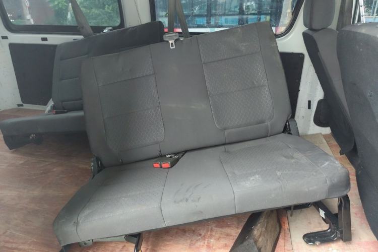 Used CHANGAN KAICHENG Ruixing EM80 2025 Model Elite 6-Seater 300 km Hinged Doors Left Rear Seat