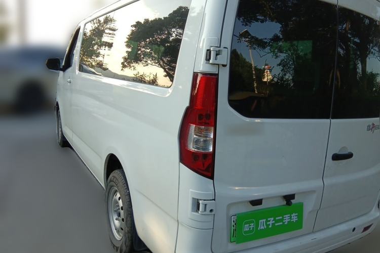 Used CHANGAN KAICHENG Ruixing EM80 2025 Wealth Edition Passenger Version Comfortable Model 6 Seats 300km Side-Hinged Doors Rear Left 45 Deg