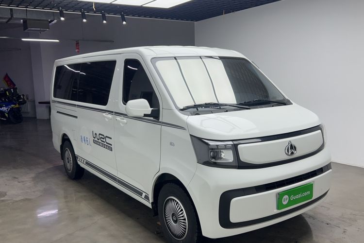 Used CHANGAN KAICHENG Ruixing EM80 2025 Passenger Version Comfort Edition 6-Seater 300 km Dual-Swing Doors Rear Right 45 Deg
