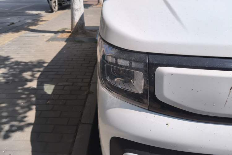 Used CHANGAN KAICHENG Ruixing EM80 2025 Passenger Version Comfort Edition 6-Seater 300 km Dual-Swing Doors Right Front Headlight