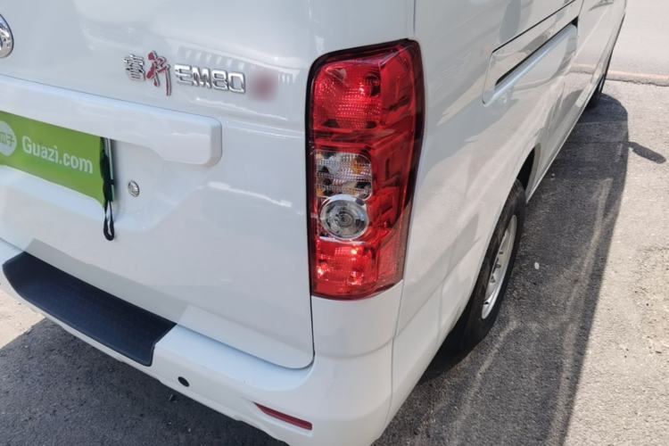 Used CHANGAN KAICHENG Ruixing EM80 2025 Passenger Version Comfort Model 6 Seats 300 km Liftback Door Right Rear Taillight