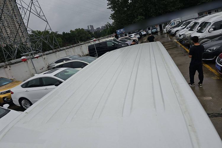 Used CHANGAN KAICHENG Ruixing EM80 2025 Passenger Version Comfort Edition 6-Seater 300 km Dual-Swing Doors Roof