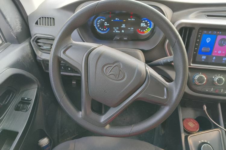 Used CHANGAN KAICHENG Ruixing EM80 2025 Passenger Version Comfort Edition 6-Seater 300 km Dual-Swing Doors Steering Wheel