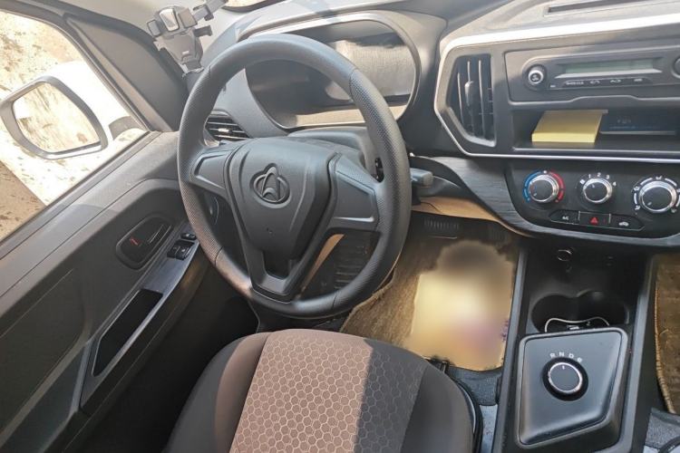 Used CHANGAN KAICHENG Ruixing EM80 2025 Cargo Version Standard 2-Seater 300 km Side-Hinged Doors Steering Wheel