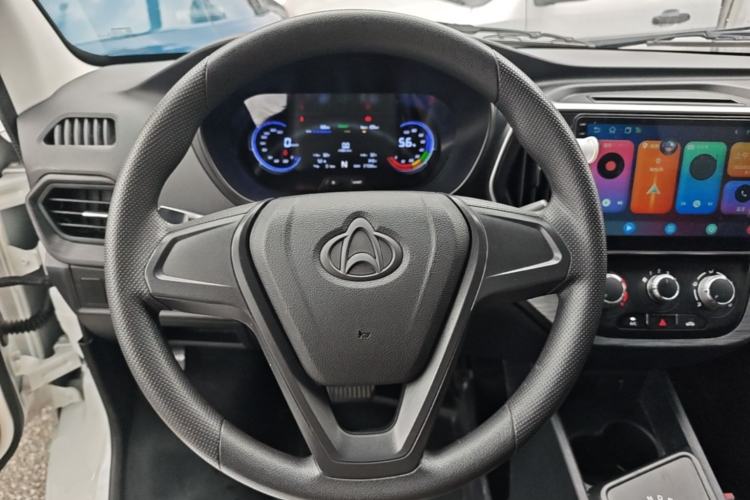Used CHANGAN KAICHENG Ruixing EM80 2025 Passenger Version Comfort Edition 6-Seater 300 km Dual-Swing Doors Steering Wheel