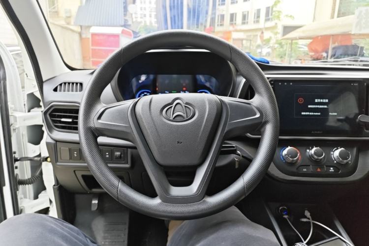 Used CHANGAN KAICHENG Ruixing EM80 2025 Passenger Version Comfort Edition 6-Seater 300 km Dual-Swing Doors Steering Wheel