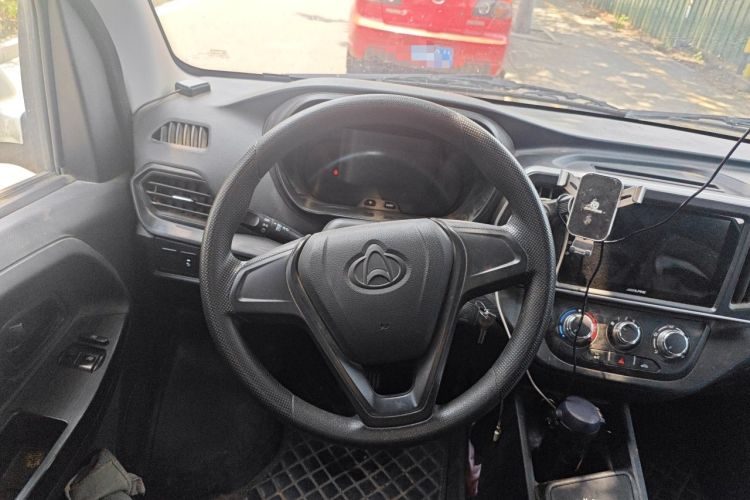 Used CHANGAN KAICHENG Ruixing EM80 2025 Passenger Version Comfort Edition 6-Seater 300 km Dual-Swing Doors Steering Wheel