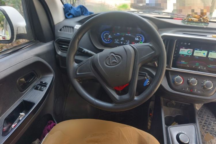 Used CHANGAN KAICHENG Ruixing EM80 2025 Passenger Version Comfort Model 6 Seats 300 km Liftback Door Steering Wheel