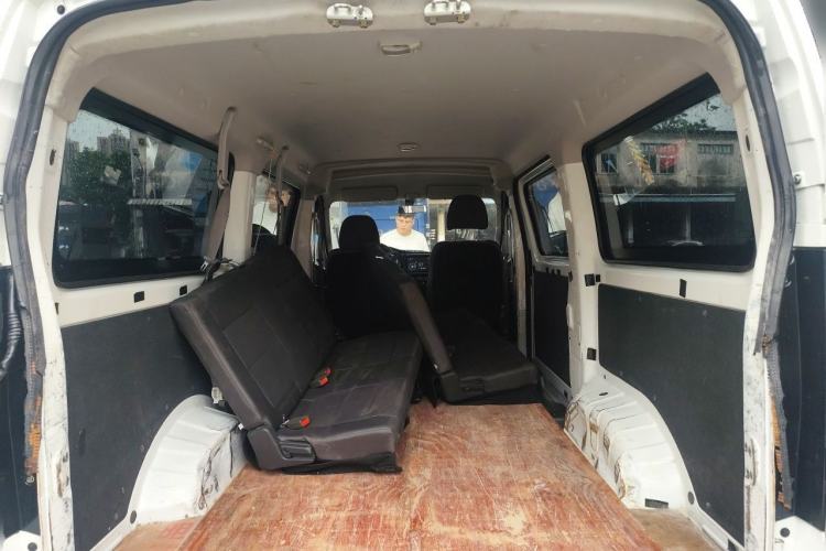 Used CHANGAN KAICHENG Ruixing EM80 2025 Model Elite 6-Seater 300 km Hinged Doors Trunk