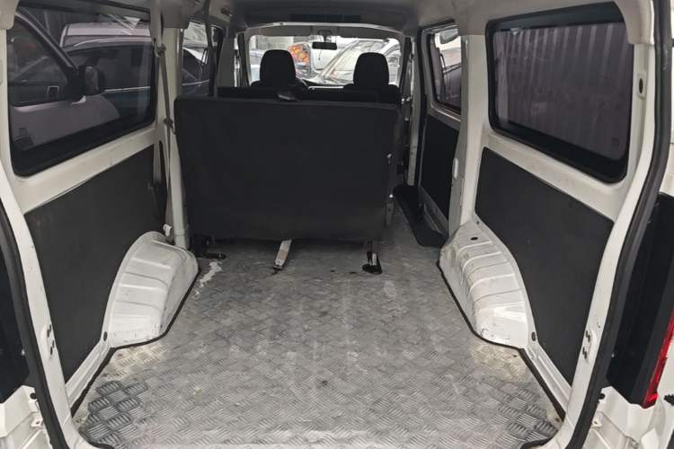 Used CHANGAN KAICHENG Ruixing EM80 2025 Passenger Version Comfort Edition 6-Seater 300 km Dual-Swing Doors Trunk