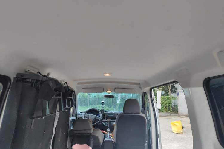 Used CHANGAN KAICHENG Ruixing EM80 2026 Model Comfort Version, 6-seater, 320km, Gullwing Doors Headliner