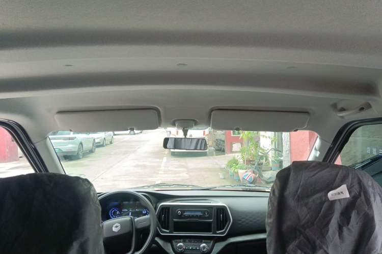 Used CHANGAN KAICHENG Ruixing EM80 2026 Model Comfort Version, 6-seater, Gullwing Doors, Golden Bell 50kWh, 380km, 2C Headliner