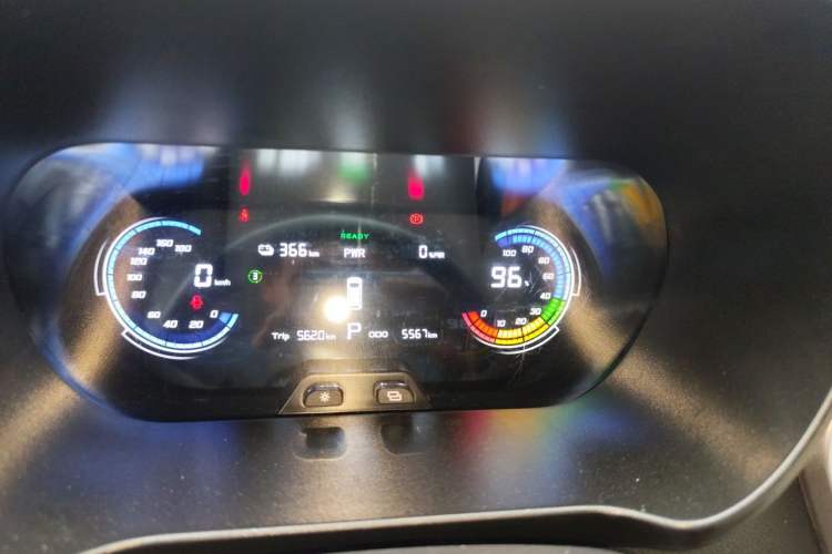 Used CHANGAN KAICHENG Ruixing EM80 2026 Model Comfort 6-seater Liftback Golden Shield 50kWh 380km 2C Instrument Cluster