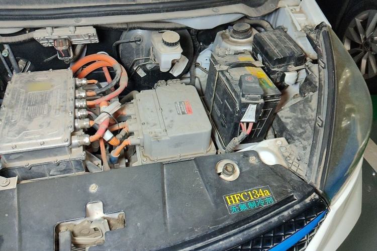 Used CHANGAN KAICHENG Ruixing ES30 2019 Fun Version Engine Bay Left