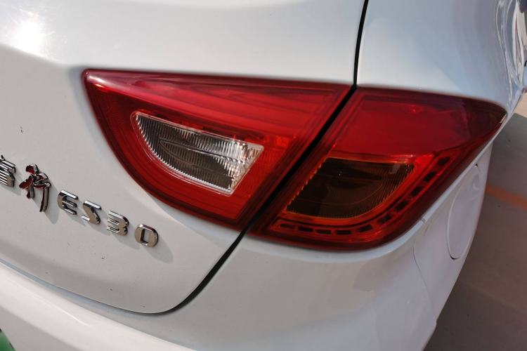Used CHANGAN KAICHENG Ruixing ES30 2019 Fun Version Exterior 4