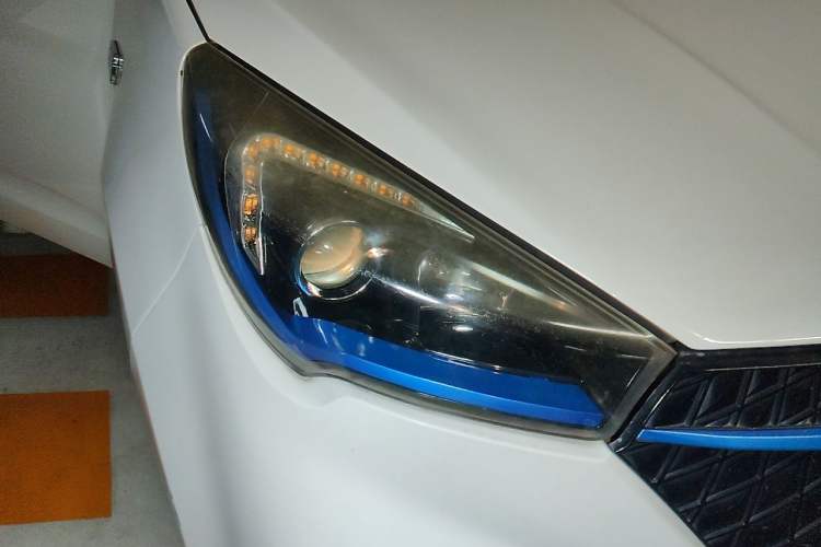 Used CHANGAN KAICHENG Ruixing ES30 2019 Fun Version Right Front Headlight