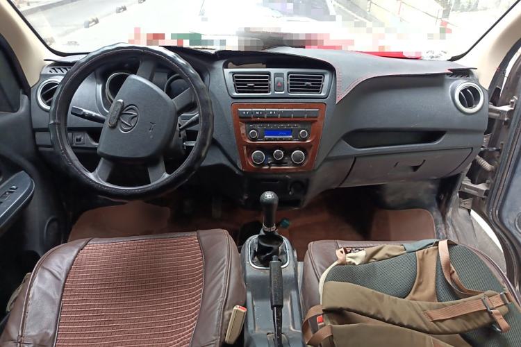 Used CHANGAN KAICHENG Ruixing M60 2020 1.5L Standard Version China VI 6-Seater DAM15KR Center Console
