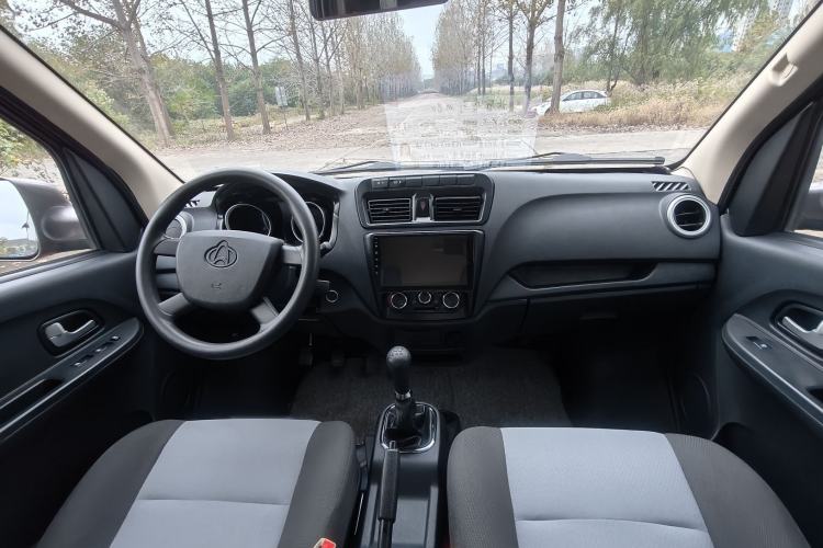 Used CHANGAN KAICHENG Ruixing M60 2020 1.5L Standard Version China VI 6-Seater DAM15KR Interior 1