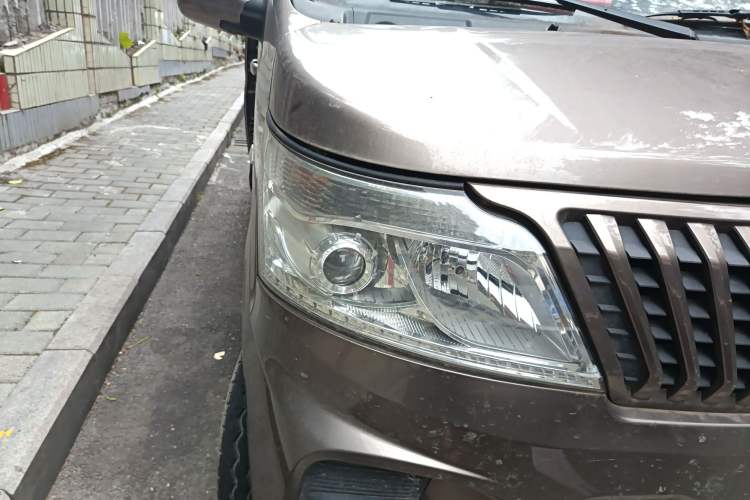 Used CHANGAN KAICHENG Ruixing M60 2020 1.5L Standard Version China VI 6-Seater DAM15KR Right Front Headlight