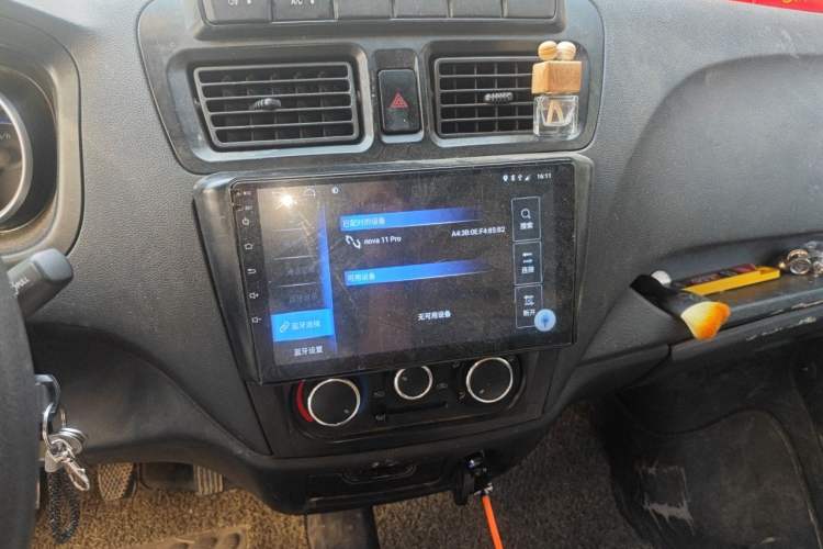 Used CHANGAN KAICHENG Ruixing M60 2019 1.5L Base Version China VI Standard 2-Seater Van with DAM15KR Engine Audio And AC Panel