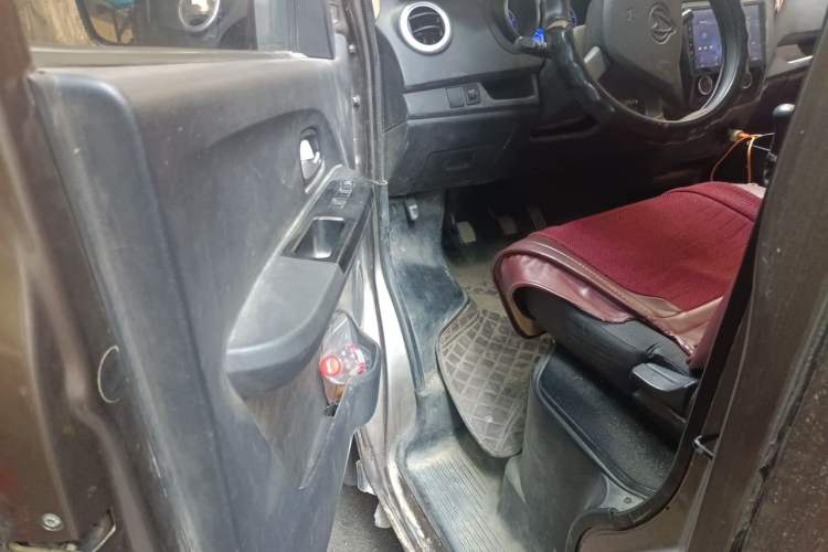 Used CHANGAN KAICHENG Ruixing M60 2019 1.5L Business Version China VI 6-Seater DAM15KR Driver Seat