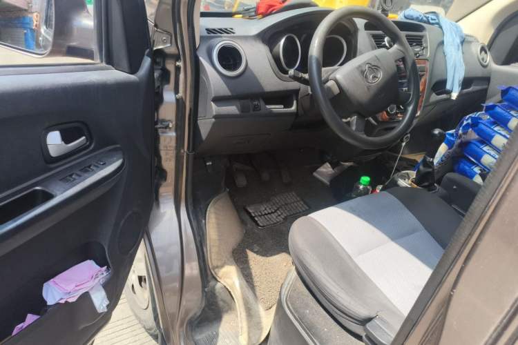Used CHANGAN KAICHENG Ruixing M60 2019 1.5L Standard Version China VI Emission Standard 5/6 Seats DAM15KR Driver Seat