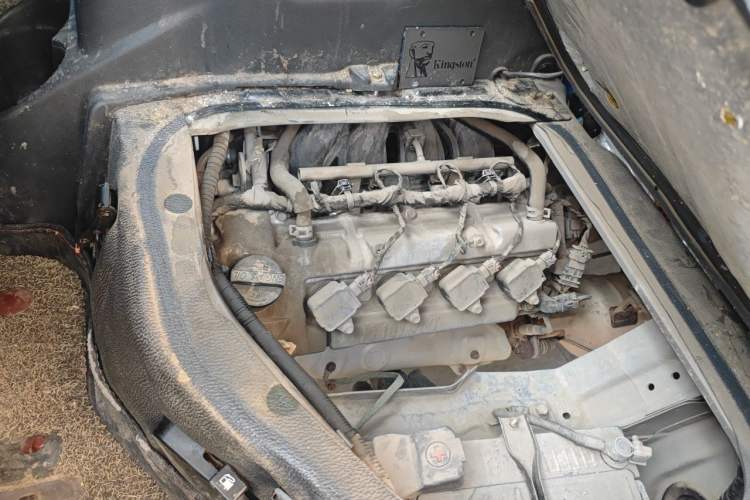 Used CHANGAN KAICHENG Ruixing M60 2019 1.5L Base Version China VI Standard 2-Seater Van with DAM15KR Engine Engine Bay Right