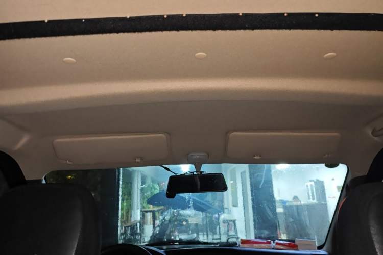 Used CHANGAN KAICHENG Ruixing M60 2019 1.5L Standard Version China VI Emission Standard 5/6 Seats DAM15KR Headliner