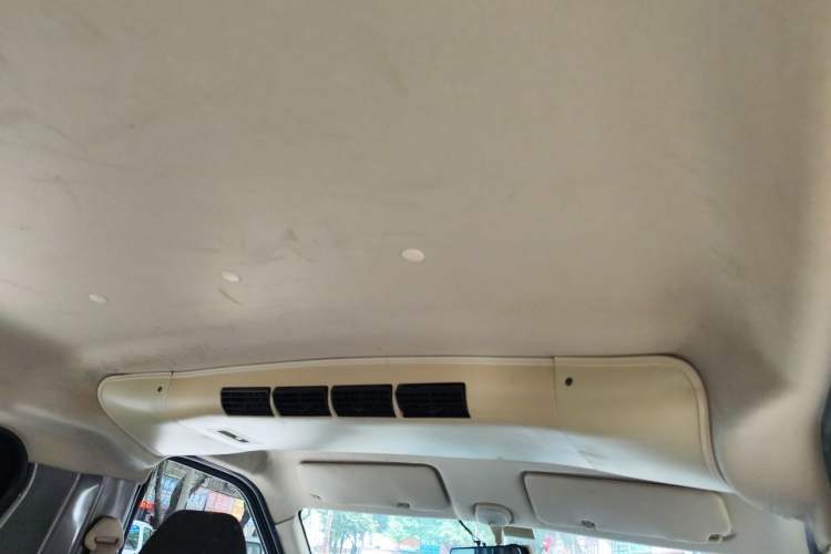 Used CHANGAN KAICHENG Ruixing M60 2019 1.5L Base Version China VI Standard 7-Seater DAM15KR Headliner