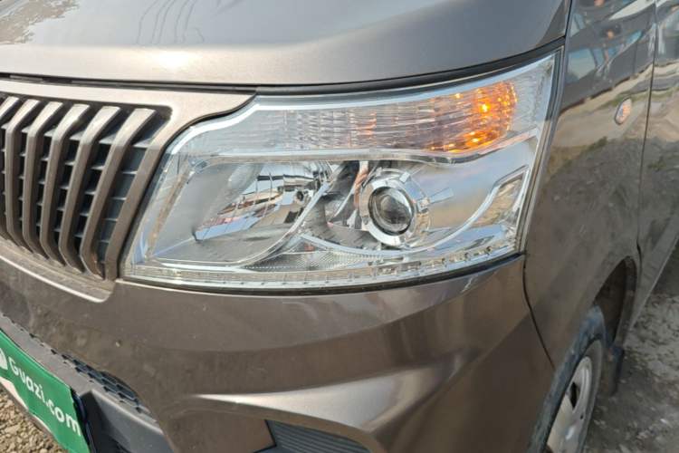 Used CHANGAN KAICHENG Ruixing M60 2019 1.5L Business Version China VI 6-Seater DAM15KR Left Front Headlight