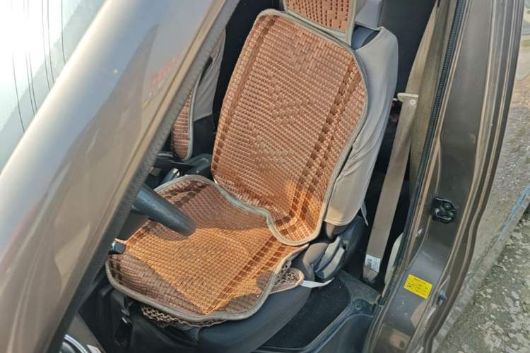 Used CHANGAN KAICHENG Ruixing M60 2019 1.5L Business Version China VI 6-Seater DAM15KR Left Front Seat