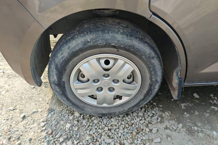 Used CHANGAN KAICHENG Ruixing M60 2019 1.5L Business Version China VI 6-Seater DAM15KR Left Front Wheel Hub