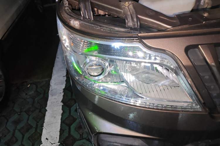 Used CHANGAN KAICHENG Ruixing M60 2019 1.5L Standard Version China VI Emission Standard 5/6 Seats DAM15KR Right Front Headlight