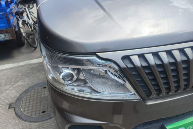 Used CHANGAN KAICHENG Ruixing M60 2019 1.5L Standard Version China VI Emission Standard 5/6 Seats DAM15KR Right Front Headlight