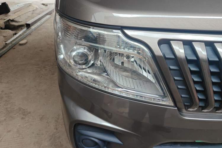 Used CHANGAN KAICHENG Ruixing M60 2019 1.5L Standard Version China VI Emission Standard 5/6 Seats DAM15KR Right Front Headlight