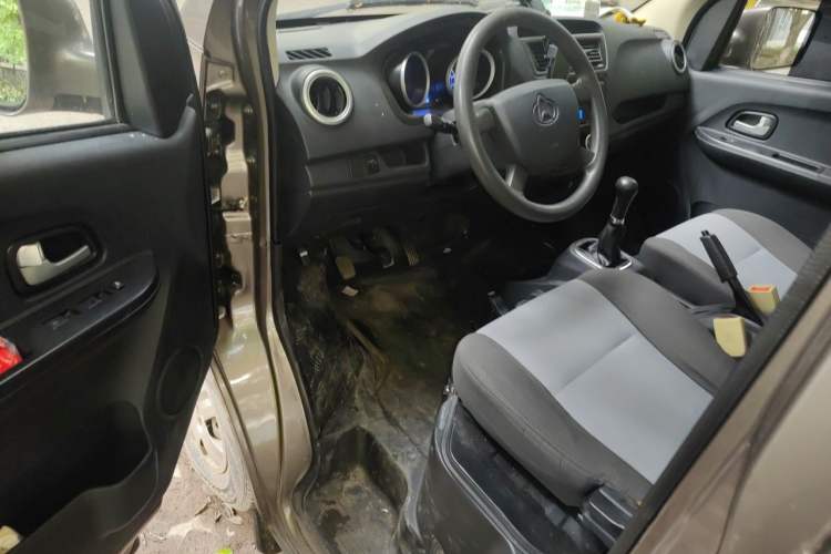 Used CHANGAN KAICHENG Ruixing M60 2019 1.5L Standard Version China VI Emission Standard 5/6 Seats DAM15KR Driver Seat