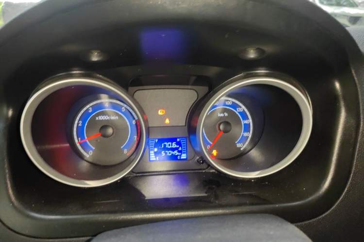 Used CHANGAN KAICHENG Ruixing M60 2019 1.5L Standard Version China VI Emission Standard 5/6 Seats DAM15KR Instrument Cluster