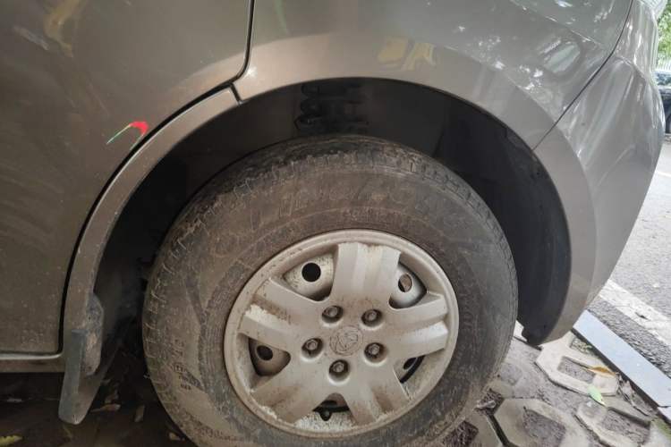 Used CHANGAN KAICHENG Ruixing M60 2019 1.5L Standard Version China VI Emission Standard 5/6 Seats DAM15KR Right Front Wheel Hub