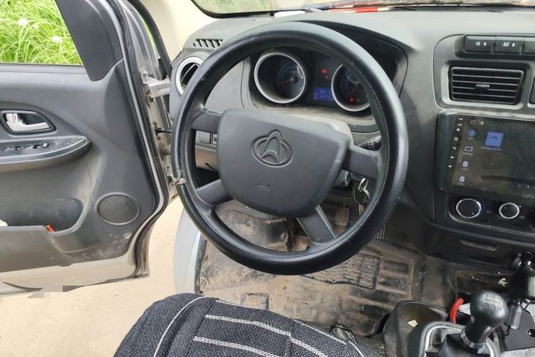 Used CHANGAN KAICHENG Ruixing M60 2019 1.5L Standard Version China VI Emission Standard 5/6 Seats DAM15KR Steering Wheel